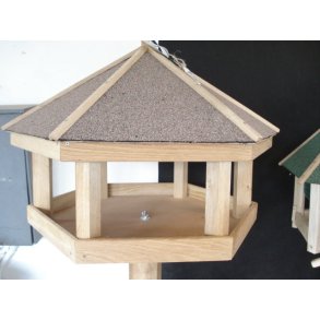 Fuglehus med tagpaptag