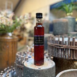 Dressing og sirup fra Puk's Delikatesser