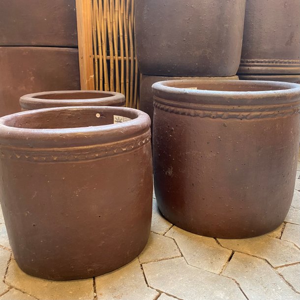 Krukke Black Soil "Omega"