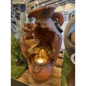 Ampuribrava vandfontne