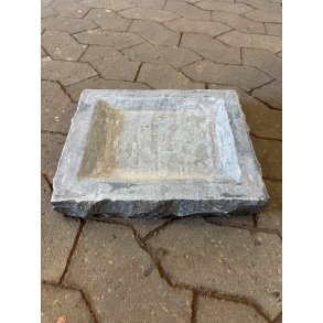 Fuglebad m�rkegr� granit 