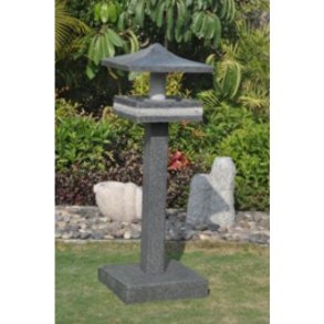 Fuglefoderhus i granit