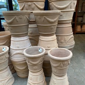 Krukke antik terracotta med ranke