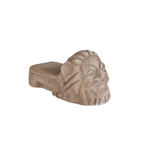 Krukkefod, terracotta med lvehoveder